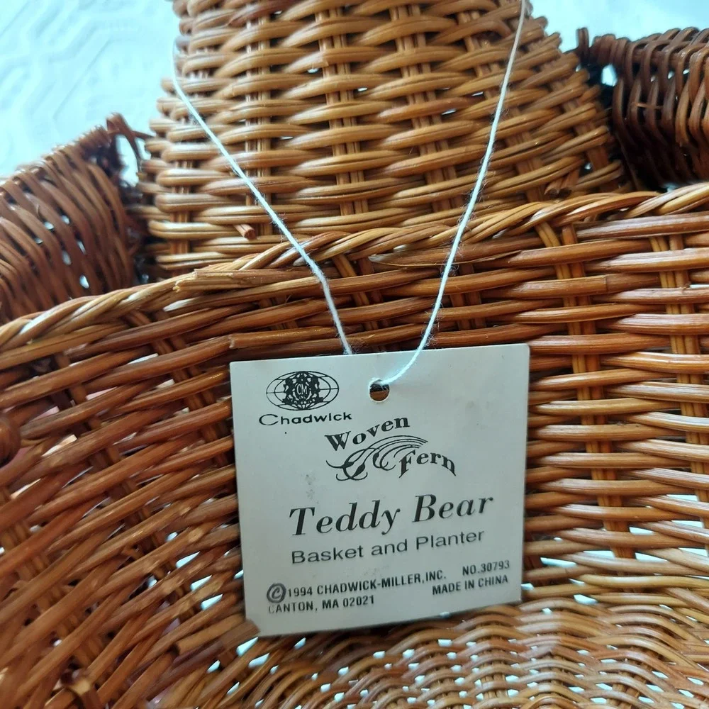 Vintage 1994 Chadwick Woven Fern Teddy Bear Basket Planter Brown Wicker 30793